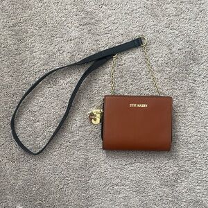 Steve Madden wallet Crossbody Bag with Gold Chain